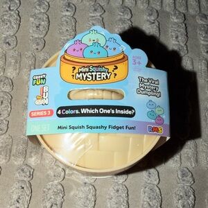 Mini Squishy Mystery Dumpling Toy